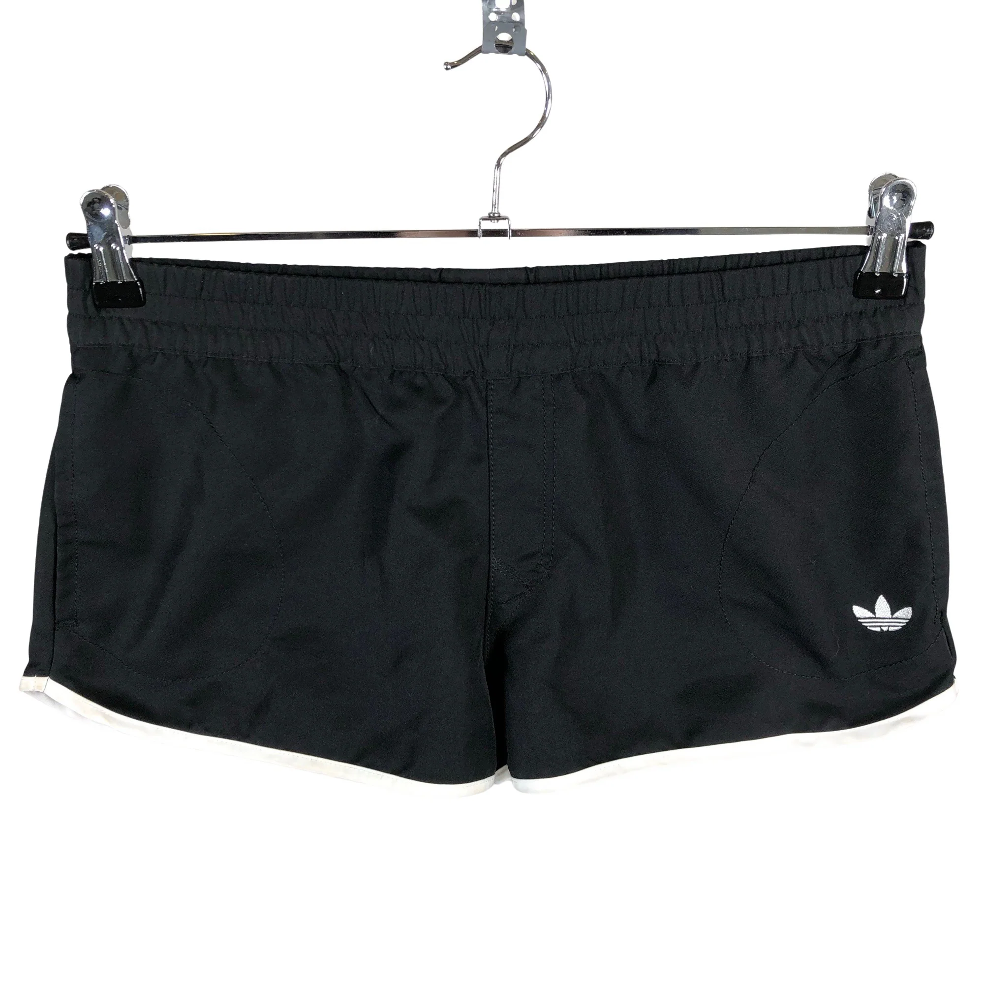 Urheilushortsit, koko 36