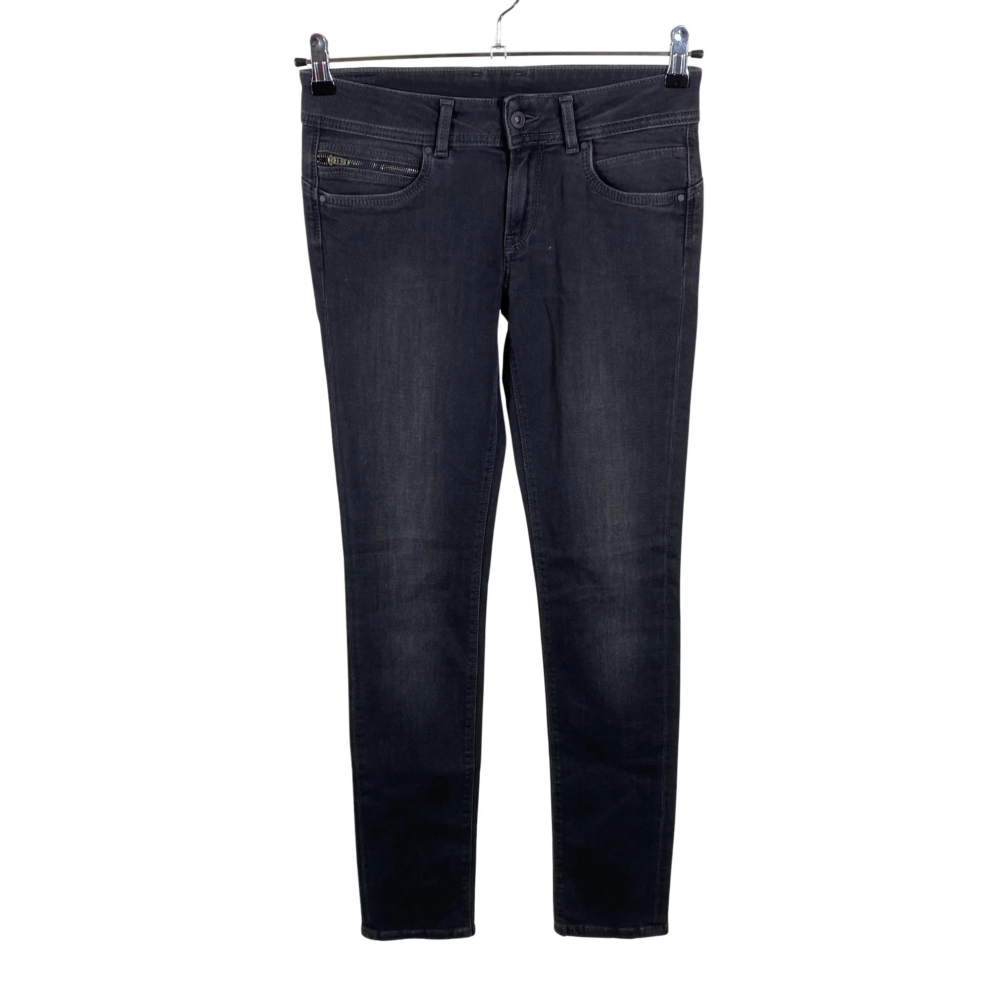 Farkut, koko W28