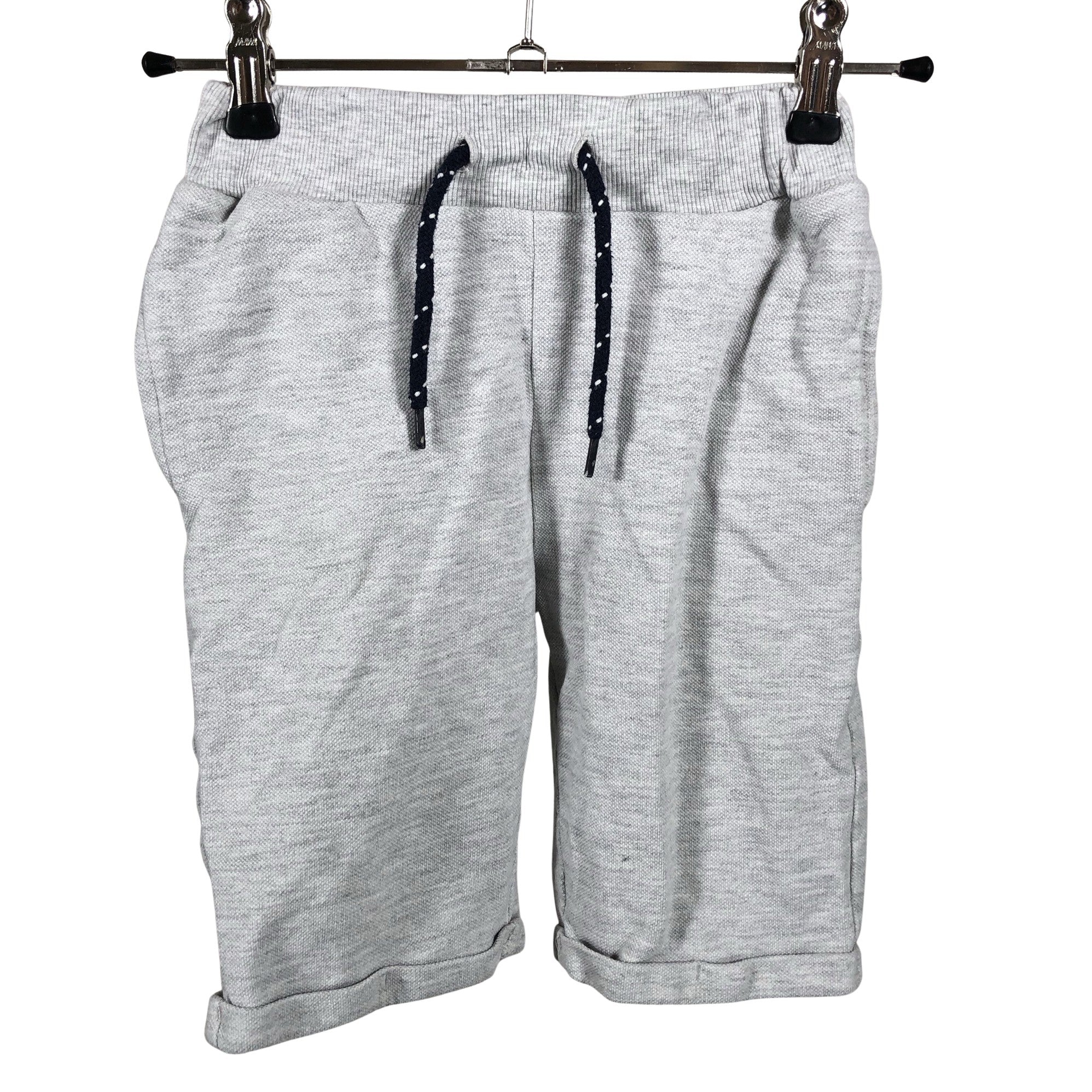 Collegeshortsit, koko 122 - 128