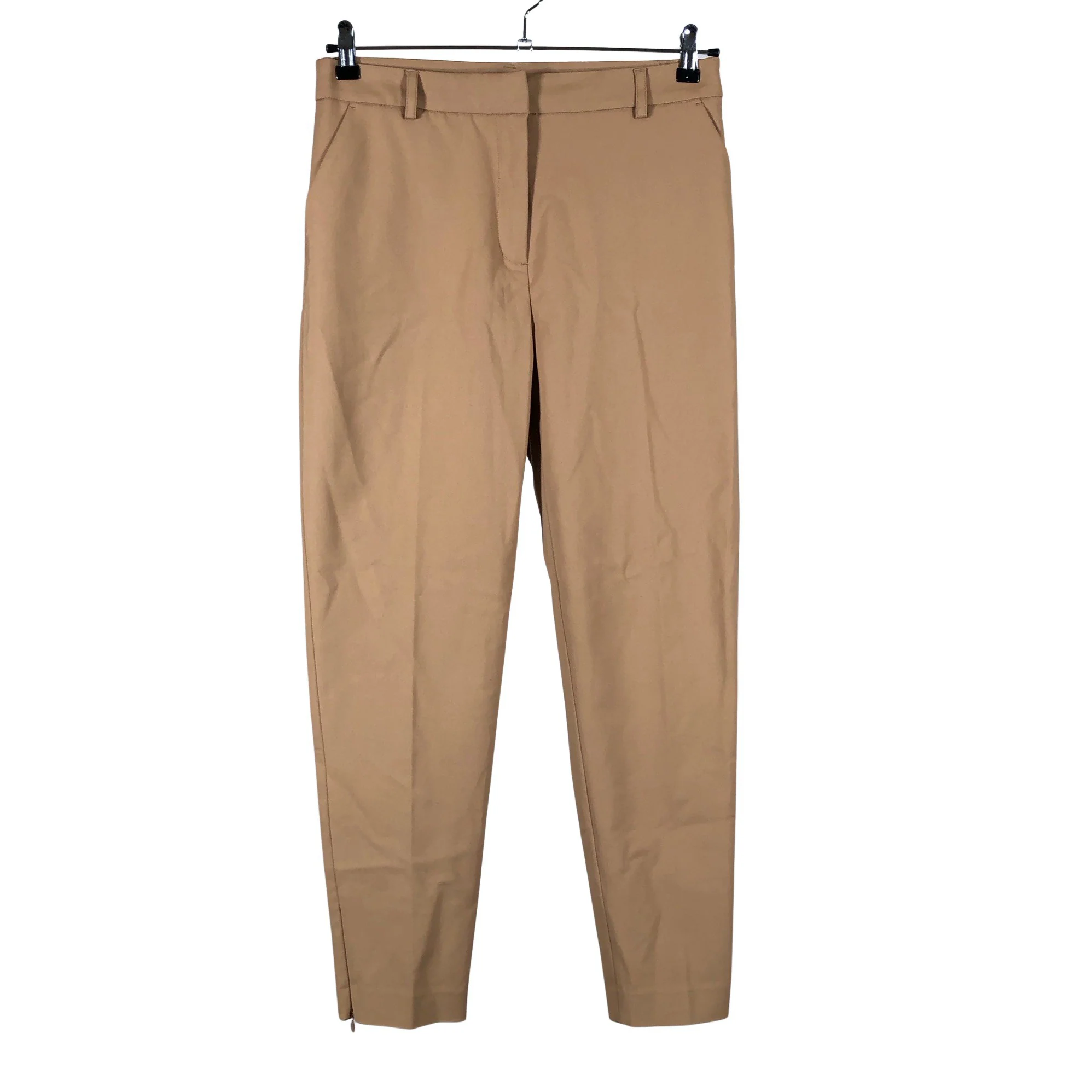 Chinot, koko 38
