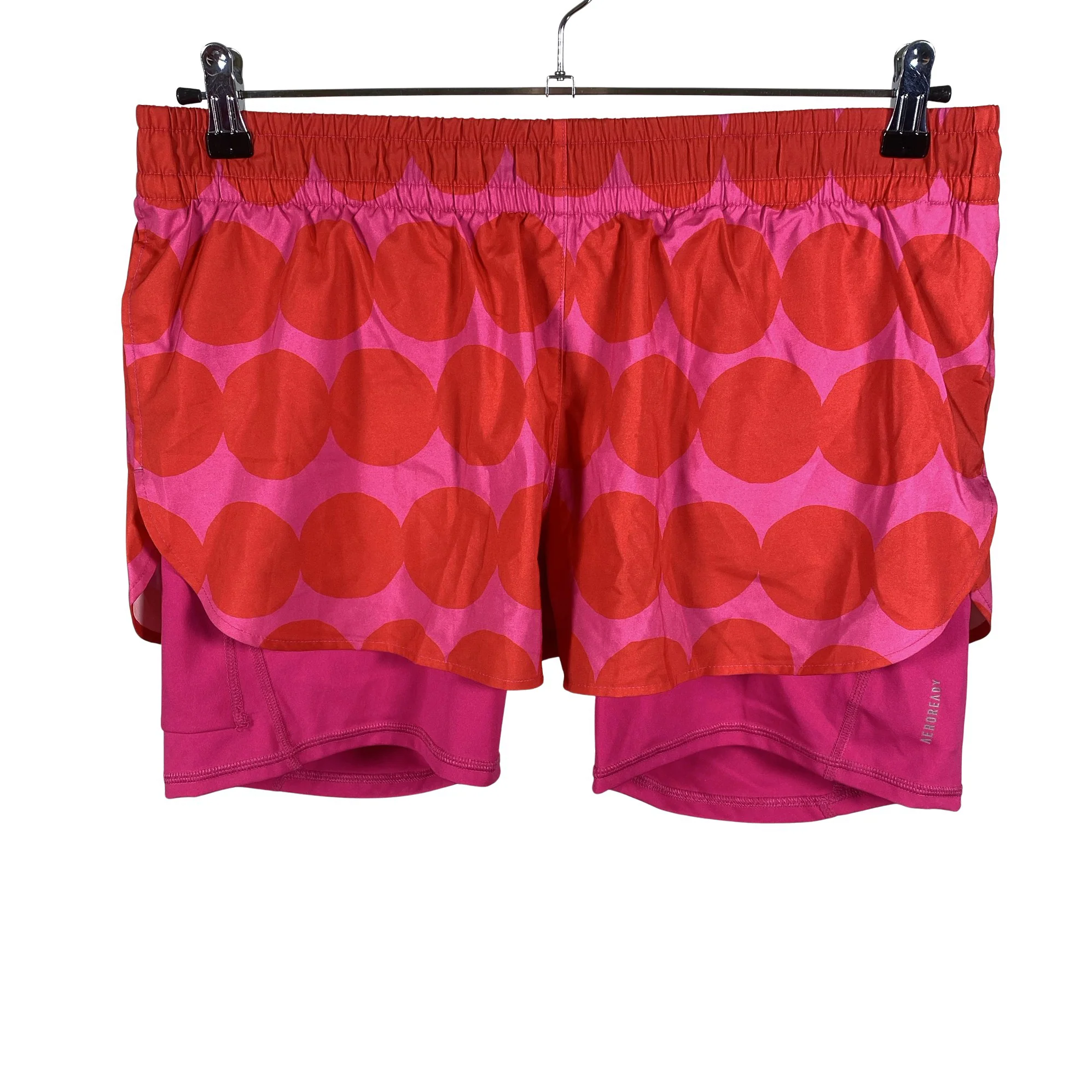 Urheilushortsit, koko 42