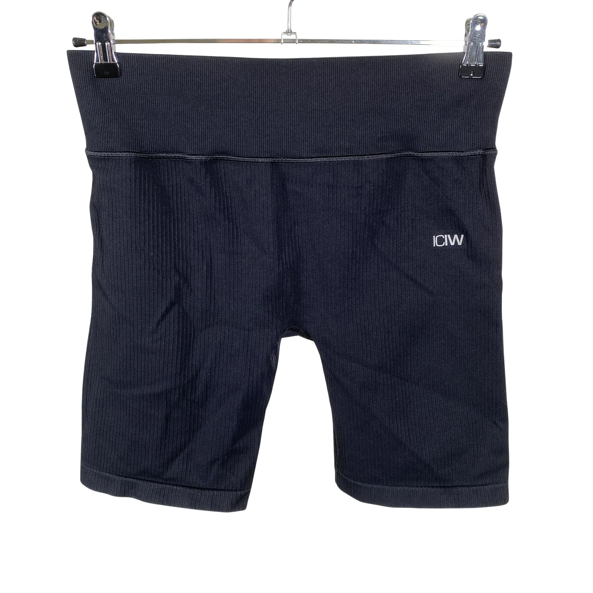 Urheilushortsit, koko 44